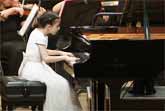 15-year-old Alexandra Dovgan Plays Mendelssohn Piano Concerto